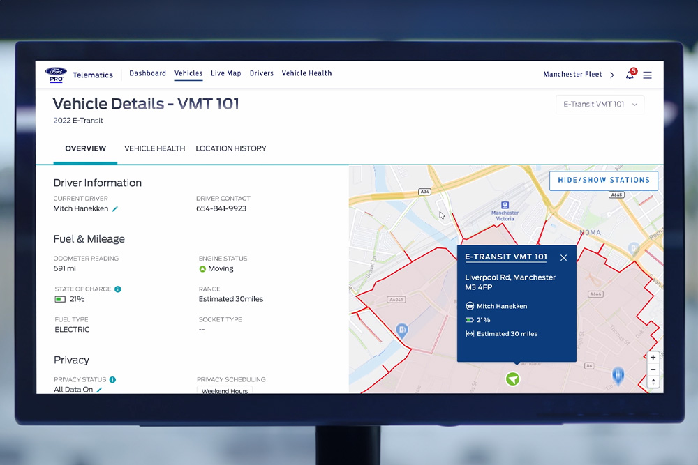 Ein Dashboard, das die GPS-Flottenverfolgungsfunktion von Ford anzeigt.